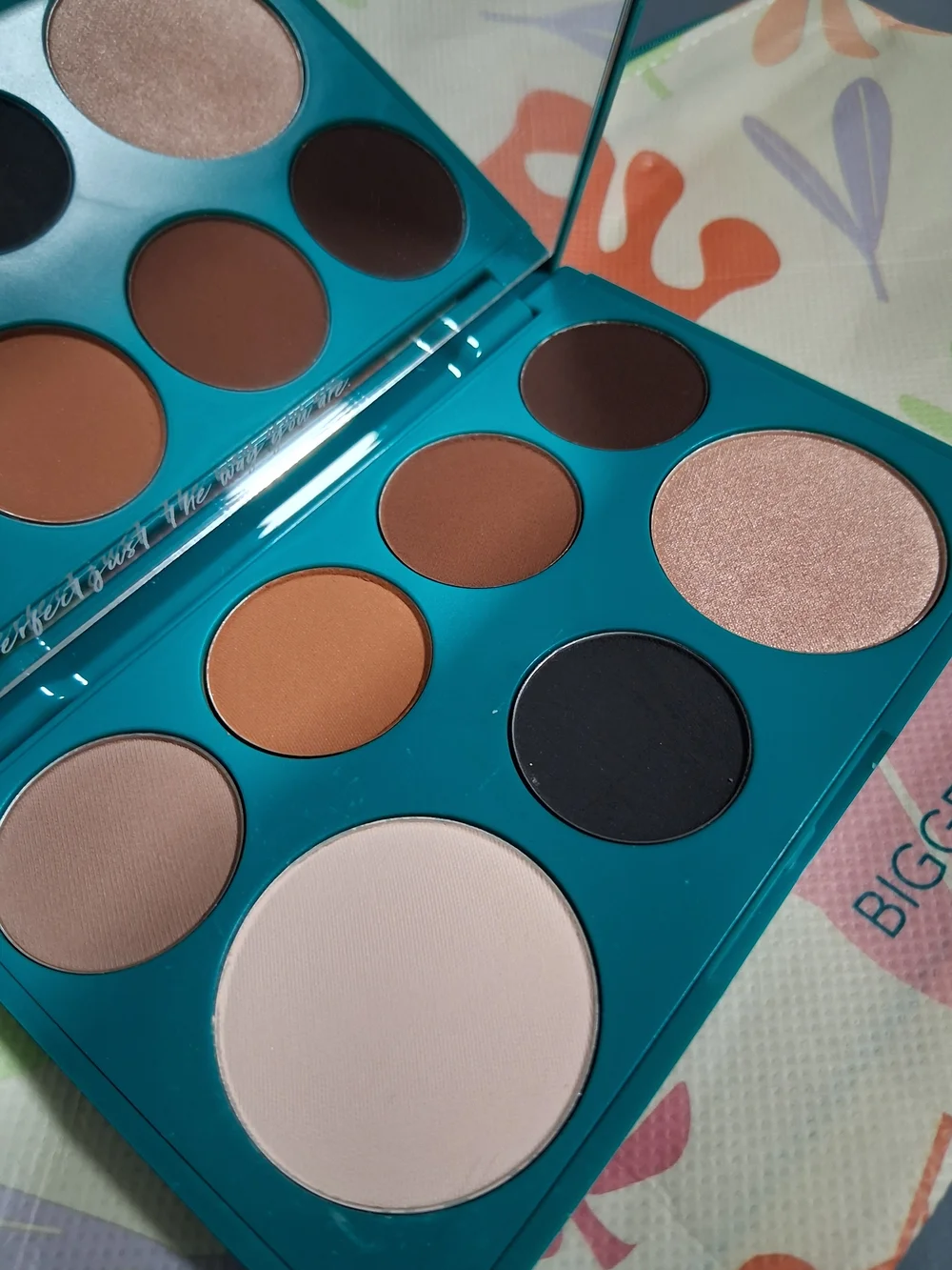 Thrive Causemetics Teal Lot